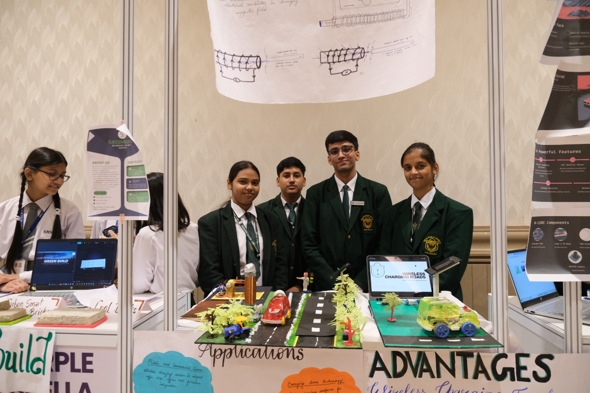Young innovators presenting a climate-smart city model